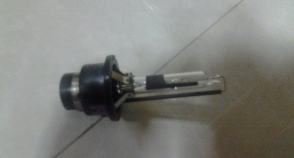 หลอดไฟซีนอนดีแม๊ก