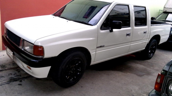 cab4แท้จากisuzuหา4ประตูทนๆดีเซลไดเร็คประหยัดๆเพาเวอร์เบรคดีๆแอร์เย็นเชิญครับ