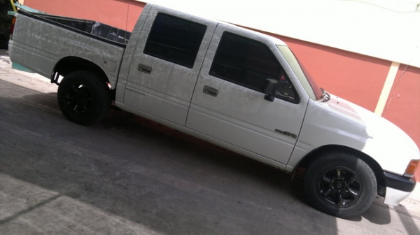 cab4แท้จากisuzuหา4ประตูทนๆดีเซลไดเร็คประหยัดๆเพาเวอร์เบรคดีๆแอร์เย็นเชิญครับ