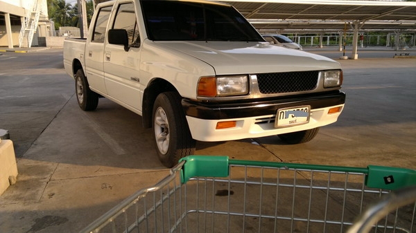 cab4แท้จากisuzuหา4ประตูทนๆดีเซลไดเร็คประหยัดๆเพาเวอร์เบรคดีๆแอร์เย็นเชิญครับ