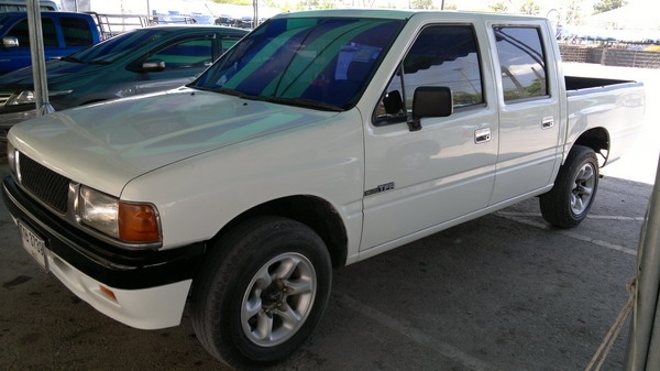 cab4แท้จากisuzuหา4ประตูทนๆดีเซลไดเร็คประหยัดๆเพาเวอร์เบรคดีๆแอร์เย็นเชิญครับ