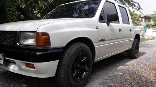 cab4แท้จากisuzuหา4ประตูทนๆดีเซลไดเร็คประหยัดๆเพาเวอร์เบรคดีๆแอร์เย็นเชิญครับ