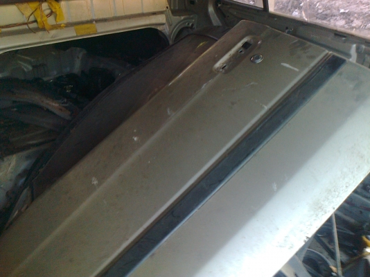 ขายเป็นอะหลั่ย โซรูน่าปี98รถเกิดอุบัตติเหตุ ตามรูปใครอยากได้ชิ้นไหนถอดขายทุกตัวบริการจัดส่งทางไปรษณีย์ (แยกขายตัดตูด เบาะ แผงคอลโซล เรือนไมล์ แผงข้างประตู ประตู แก้มขวา หรืออุปกรณ์เครื่องเกียร์ใครสนใจตรงไหนตามรูปบอกมา