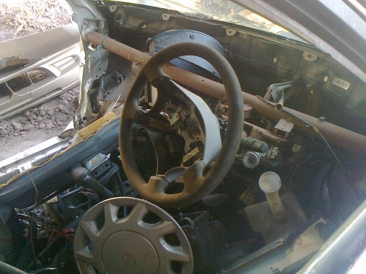 ขายเป็นอะหลั่ย โซรูน่าปี98รถเกิดอุบัตติเหตุ ตามรูปใครอยากได้ชิ้นไหนถอดขายทุกตัวบริการจัดส่งทางไปรษณีย์ (แยกขายตัดตูด เบาะ แผงคอลโซล เรือนไมล์ แผงข้างประตู ประตู แก้มขวา หรืออุปกรณ์เครื่องเกียร์ใครสนใจตรงไหนตามรูปบอกมา