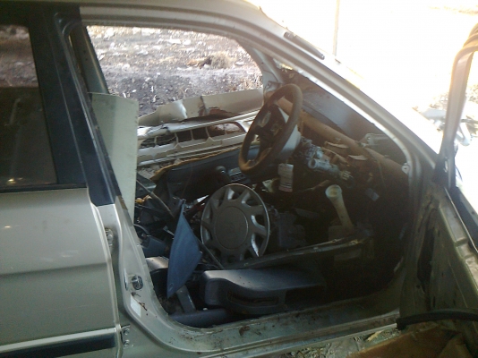 ขายเป็นอะหลั่ย โซรูน่าปี98รถเกิดอุบัตติเหตุ ตามรูปใครอยากได้ชิ้นไหนถอดขายทุกตัวบริการจัดส่งทางไปรษณีย์ (แยกขายตัดตูด เบาะ แผงคอลโซล เรือนไมล์ แผงข้างประตู ประตู แก้มขวา หรืออุปกรณ์เครื่องเกียร์ใครสนใจตรงไหนตามรูปบอกมา