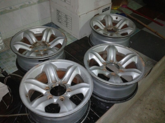 ขายล้อเล็บเหยี่ยวแท้ 4 วง 9,000