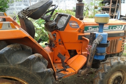ขายรถไถ kubota l1-22 ขนาด22 แรง 2เพลา เครื่องไดเร็ก นพดล ระยอง 0818618678