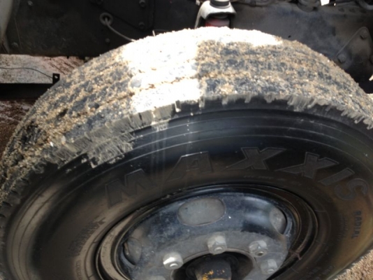 รถอิซูซุ 10 ล้อ รั่ว FVZ 175 แรงม้า  สนใจติดต่อ 081 - 6079515