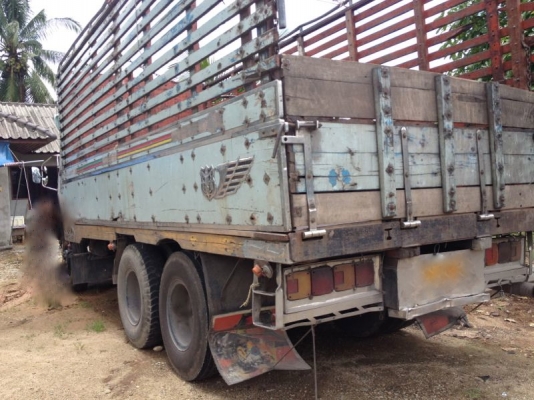 รถอิซูซุ 10 ล้อ รั่ว FVZ 175 แรงม้า  สนใจติดต่อ 081 - 6079515