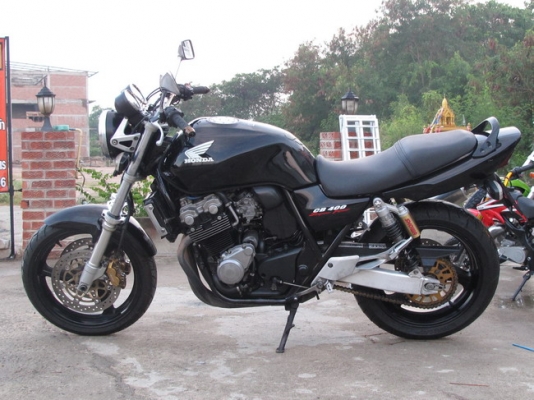 ขาย CB SF400 เทค1 ปี2001 ทะเบียนพร้อมโอน ขาย CB SF400 เทค1 ปี2001 ทะเบียนพร้อมโอน