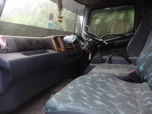 6 ล้อดั้ม HINO  ปี 49 เครื่อง 170 แรง ออกห้างมือเดียว