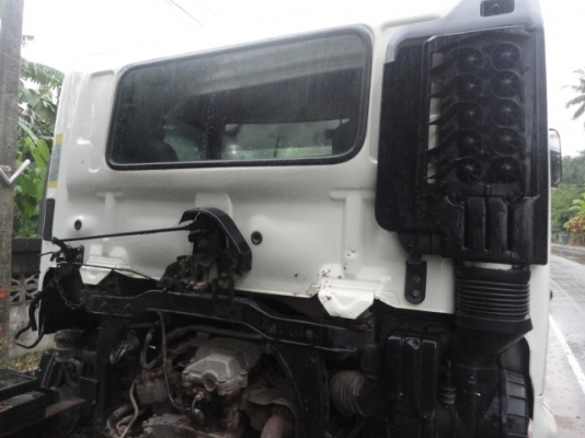 6 ล้อดั้ม HINO  ปี 49 เครื่อง 170 แรง ออกห้างมือเดียว