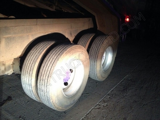 รถบรรทุก พ่วงดั๊มพ์ แม่-ลูก ยี่ห้อ ISUZU 360 แรงม้า