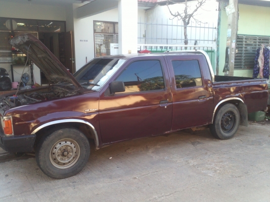 ขายบิ๊กเอ็ม4ประตูหรือแลกรถเก๋งหรือรถตู้เครื่องca18ติดแก๊สสนใจโทร0802373520