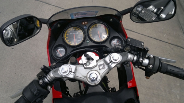 CBR 150 ไมล์เหลืองกุญแจใหญ่ 33500 บาท