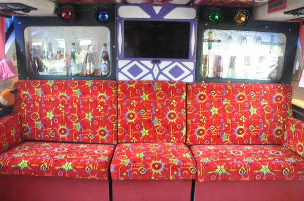 ขาย แองจี้บัส 8 ล้อ 2 ชั้น ขาย แองจี้บัส 8 ล้อ 2 ชั้น