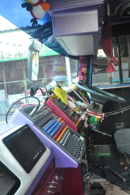 ขาย แองจี้บัส 8 ล้อ 2 ชั้น ขาย แองจี้บัส 8 ล้อ 2 ชั้น