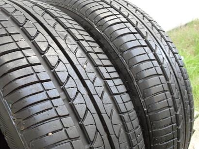 ขายยาง BRIDGESTONE B250  ปี11(1คู่) ไม่มีปะ 185/60/15 ราคา 1,500 ดูของแถวปากเกร็ด สนใจติดต่อ 090-676-4651 เบียร์ครับ