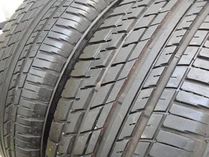 ขายยาง BRIDGESTONE ER370  ปี3311 1เส้น ปี12 1เส้น(1คู่) ไม่มีปะ 215/60/16 ราคา 2,400 ดูของแถวปากเกร็ด สนใจติดต่อ 090-676-4651 เบียร์ครับ