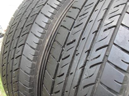 ขายยาง MICHELIN Vanpix ปี11(1คู่) ไม่มีปะ 205/70/15 ราคา 2,500 ดูของแถวปากเกร็ด สนใจติดต่อ 090-676-4651 เบียร์ครับ