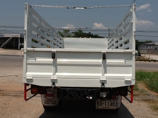 ขายด่วน 6ล้อใหม่ 210HP ไมค์18xxx ปี52