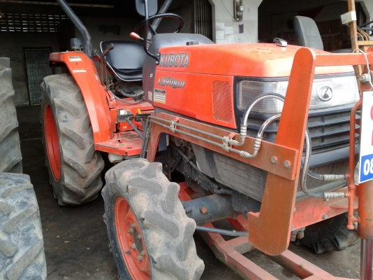 ขายรถไถ KUBOTA L3408 DI ขนาด35แรง 2เพลา เครื่องยนต์ 3 สูบ พวงมาลัยเพาเวอร์ พร้อมดันหน้า rnสอบถาม นพดล ระยอง 0818618678(AIS),0897489639(Dtac)