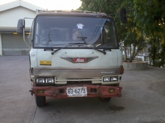 ขายรถบรรทุก 6ล้อ HINO FD 180 HP ไม่มีทะเบียน