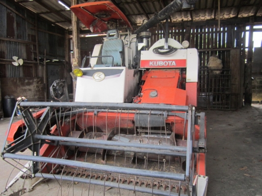 ขาย รถเกี่ยวนวดข้าว DC 60 plus ราคาถูก