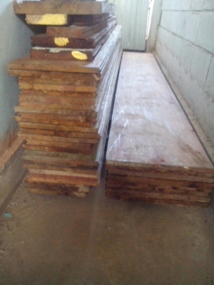 ไม้กระดานพื้นมะค่าหน้า 10-15  นิ้ว