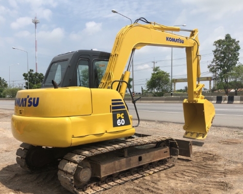 ขายรถขุด KOMATSU PC60-7 นำเข้าเองจากญี่ปุ่น สภาพสวยพร้อมใช้ มีVDOการทำงานครับ