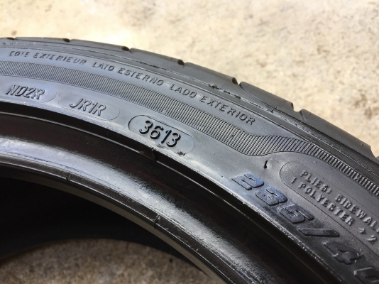 ยาง Goodyear 235-40-18 255 35 18 ปี 13 1 ปี 12 3 ครบชุด 4 เส้น 2000 ไม่บวมไม่กินข้างดอกยางเหลือเยอะเ ยาง Goodyear 235-40-18 255 35 18 ปี 13 1 ปี 12 3 ครบชุด 4 เส้น 2000 ไม่บวมไม่กินข้างดอกยางเหลือเยอะเ