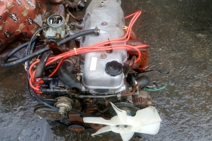 ขายเครื่องยนต์มาสด้าแฟมิเลีย1400 ราคาถูก