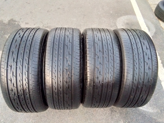 ขายยาง Bridgestone 245/45R17 ปี 16