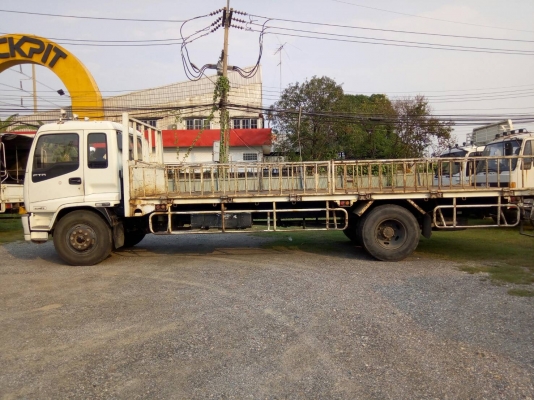 ขายรถ อีซูซุ 6 ล้อ FTR 200 แรง กระบะพื้นเรียบ มีรั้วข้าง
