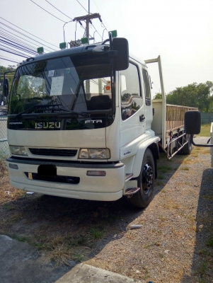 ขายรถ อีซูซุ 6 ล้อ FTR 200 แรง กระบะพื้นเรียบ มีรั้วข้าง ขายรถ อีซูซุ 6 ล้อ FTR 200 แรง กระบะพื้นเรียบ มีรั้วข้าง