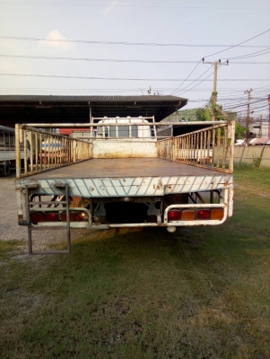 ขายรถ อีซูซุ 6 ล้อ FTR 200 แรง กระบะพื้นเรียบ มีรั้วข้าง