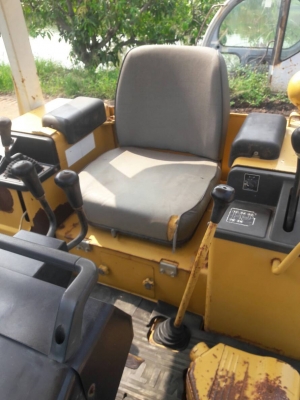 มาใหม่จ้า... MITSUBISHI BD2J   เก่านอกแท้   เดิมๆๆ  เครื่องปั๊มแห้ง  แทรค 70  2,xxx  ชั่วโมง  สภาพสวยมากๆๆ  พร้อมใช้  โทร  089-3818694  จ๊อย