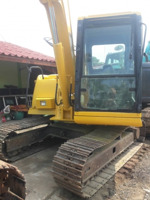 มาใหม่จ้า..KOMATSU PC60-7  เก่านอกแท้  สภาพสวย  เครื่องปั๊มดี  มีลายแย๊ก  5,xxx ชั่วโมง  พร้อมใช้  โทร  089-3818694  จ๊อย