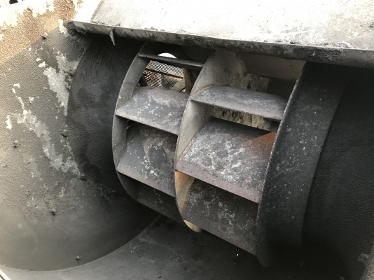 ขายโบลเวอร์ดูดฝุ่น-ดูดอากาศ Nicotra 15HP. 380V รุ่นใบพัดใหญ่ สภาพสวย โครงสร้างแข็งแรง หมุนนิ่มเดิมๆ พร้อมใช้งาน มี 2ชุด ราคาชุดละ 20,000 บาท