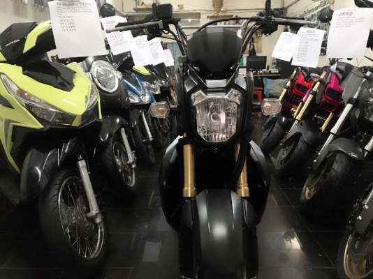 Zoomer x สีดำด้าน ตัวไมล์แดง Top ล้อแม็กทอง คอมบายเบรค 29900 Zoomer x สีดำด้าน ตัวไมล์แดง Top ล้อแม็กทอง คอมบายเบรค 29900