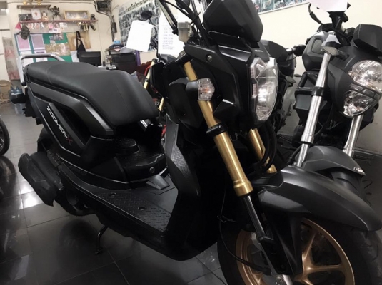 Zoomer x สีดำด้าน ตัวไมล์แดง Top ล้อแม็กทอง คอมบายเบรค 29900