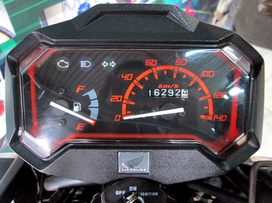 Zoomer x สีดำด้าน ตัวไมล์แดง Top ล้อแม็กทอง คอมบายเบรค 29900 Zoomer x สีดำด้าน ตัวไมล์แดง Top ล้อแม็กทอง คอมบายเบรค 29900