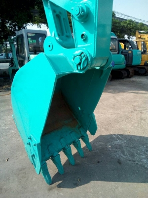 KOBELCO รุ่น SK200-8 YN 11