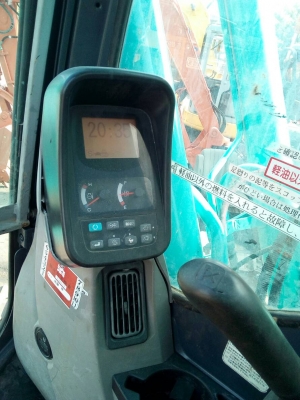 KOBELCO รุ่น SK200-8 YN 11