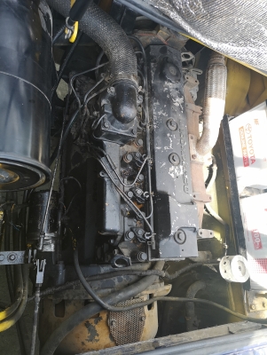 รถยกโคมัสสึรุ่น 6 น้ำหนักยก 8 ตัน เสาสูง 3 เมตร เครื่องดีเซล เกียร์ออโต้