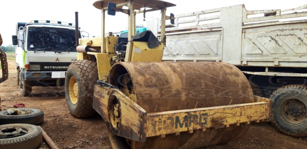 ขายด่วน รถบด BOMAG 10ตัน เพลาเดียว เครื่องเดิม ปั้มแรง รถใช้งานปกติ มีเอกสารซื้อขาย เพียง 390000 บาท