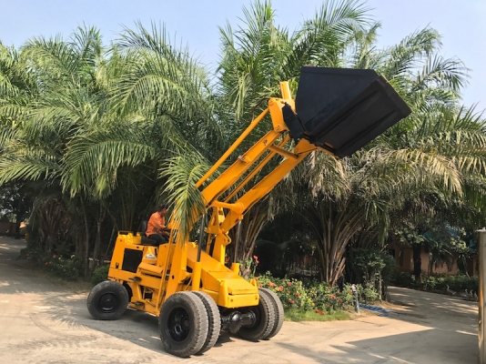 ขายรถตักKOMATSU SD20 สวยเดิมจากญี่ปุ่น2ตัน งากระดก ยังไม่เคยใช้ในไทย 195,000เท่านั้น