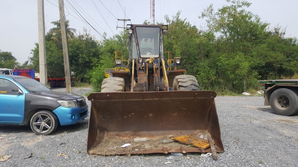 ขายรถตักล้อยาง ขายรถตักล้อยาง