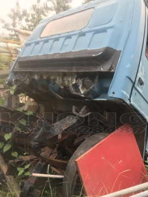 ขายด่วน หัว Isuzu npr 115 อุปกรณ์ครบ มีผุบ้าง ขาย 10000 บาท