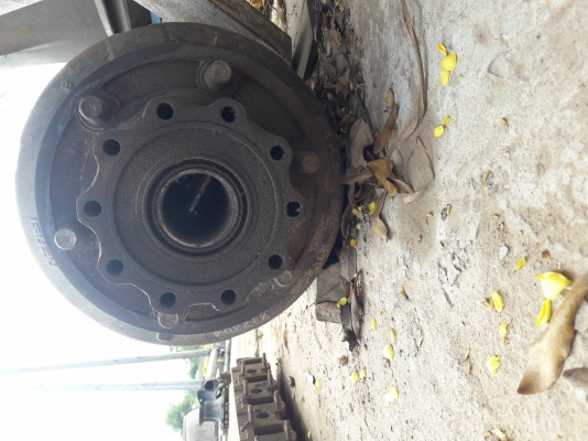 ขายเสื็อเพลาร๊อค 115